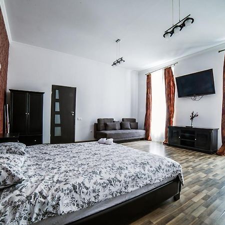 Central Studio BnB Braşov Exterior foto
