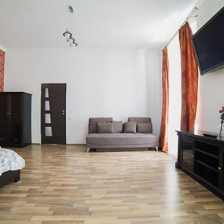 Central Studio BnB Braşov Exterior foto