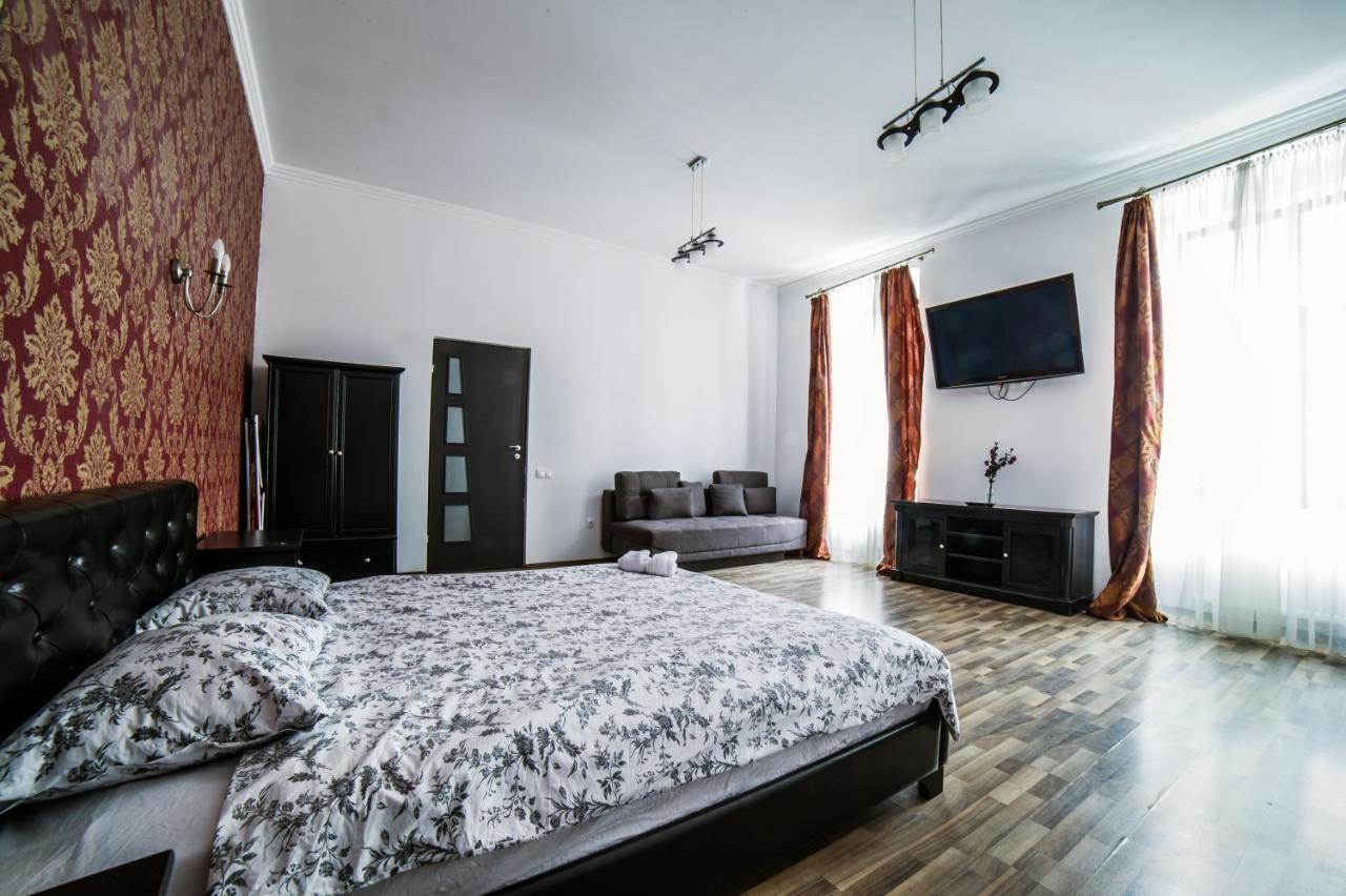 Central Studio BnB Braşov Exterior foto