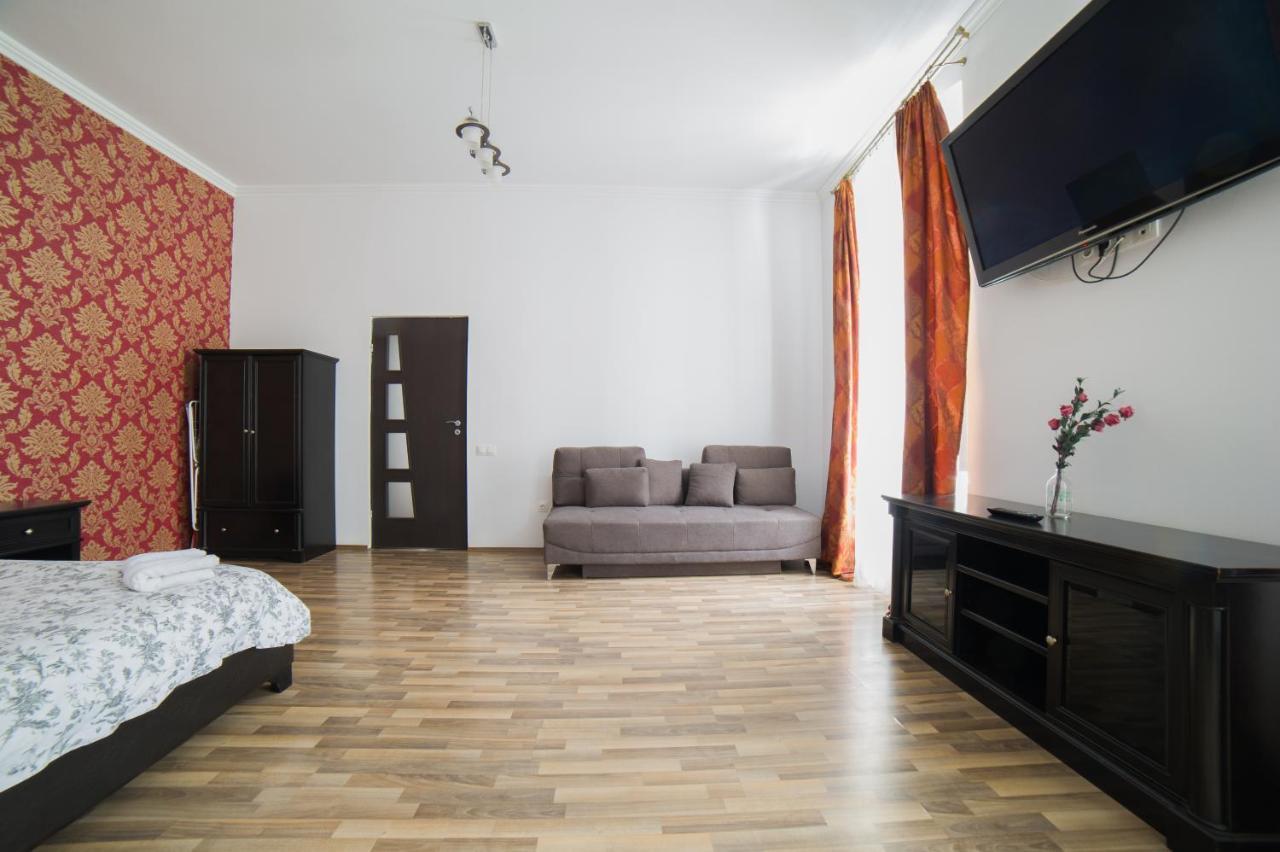 Central Studio BnB Braşov Exterior foto
