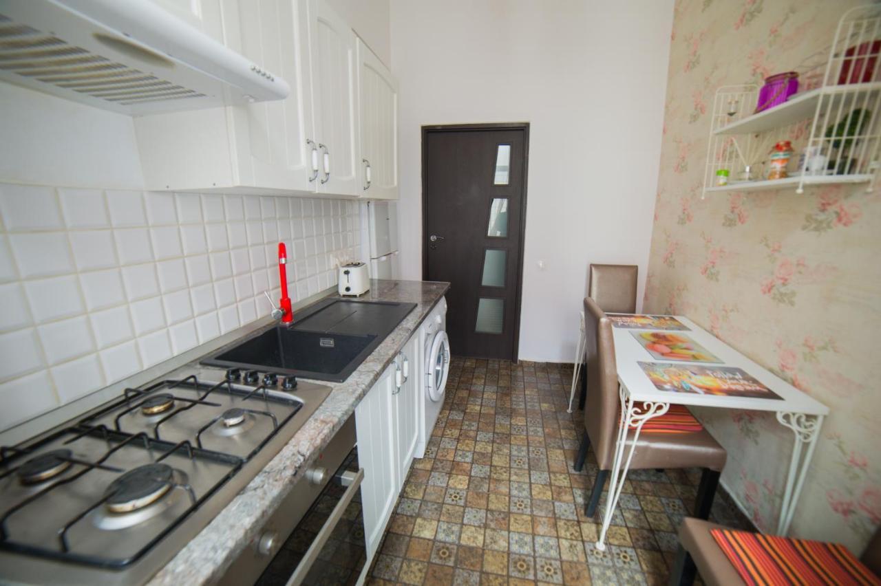 Central Studio BnB Braşov Exterior foto