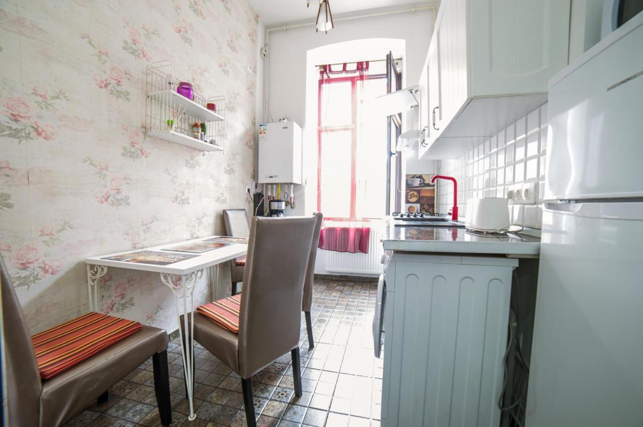 Central Studio BnB Braşov Exterior foto