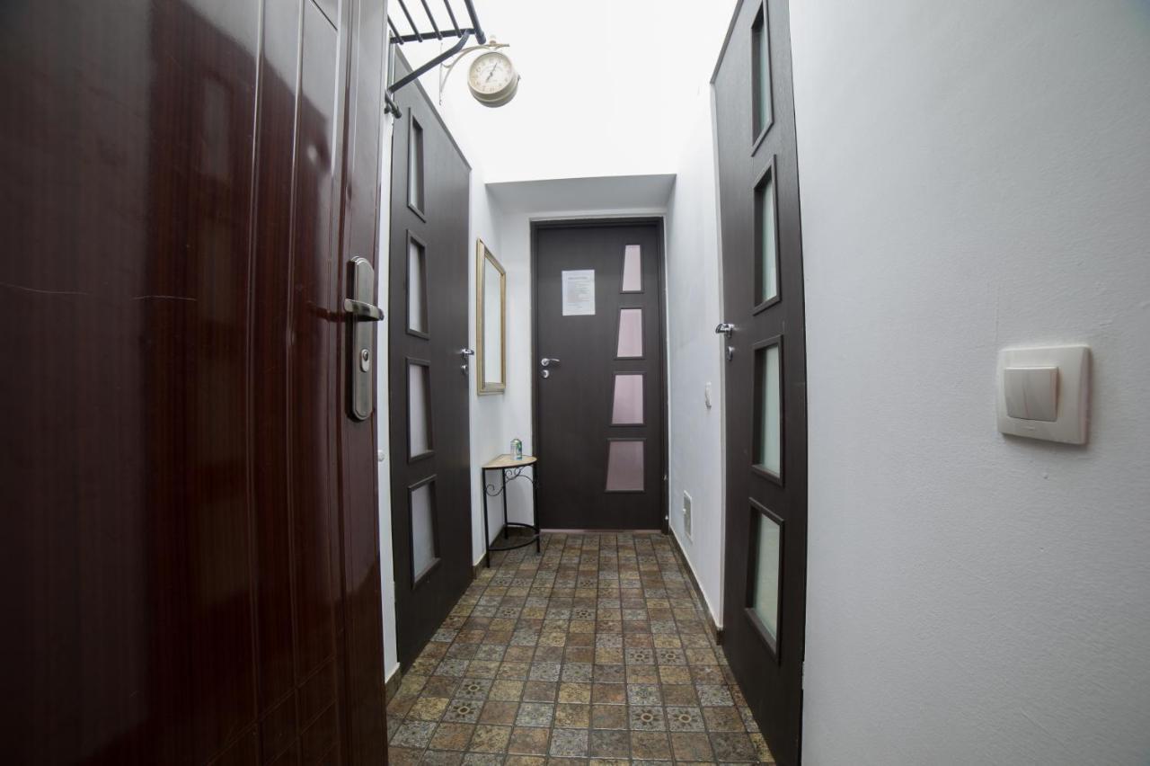 Central Studio BnB Braşov Exterior foto